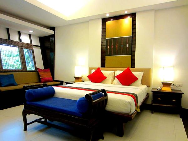 Yantarasri Resort : photo 4 de la chambre hébergement lit king-size deluxe - Étage supérieur