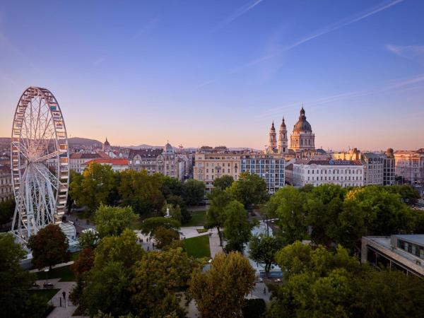 The Ritz-Carlton, Budapest : photo 1 de la chambre suite 1 chambre lit king-size - vue sur parc - accès au salon club