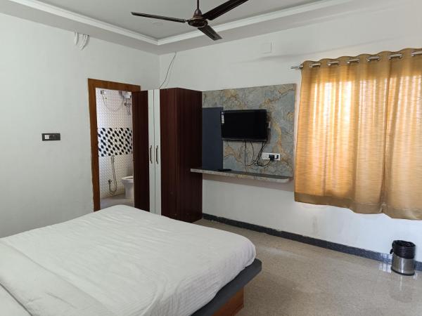 Hotel LAAKHAN BY GHUMO UDAIPUR : photo 2 de la chambre chambre deluxe