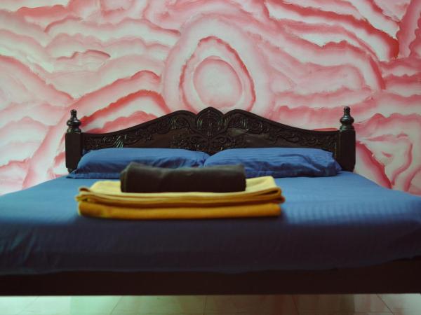 Santa Maria Hostel, Fort Kochi : photo 2 de la chambre chambre double deluxe avec douche