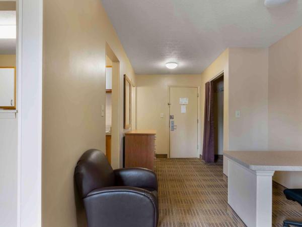 Suburban Studios Louisville East : photo 7 de la chambre efficiency queen room - non smoking