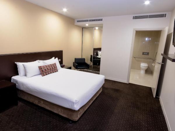 Atlantis Hotel Melbourne : photo 1 de la chambre chambre lit queen-size supérieure - accessible aux personnes à mobilité réduite