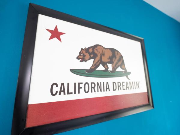 Cozy Hollywood Get Away : photo 2 de la chambre suite junior