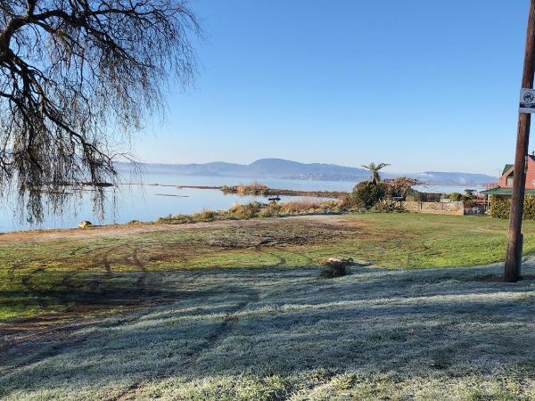 Lakeview Small Studio : photo 2 de la chambre grande villa