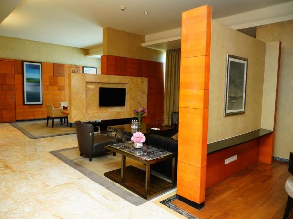 Gokulam Grand Hotel & Spa Bangalore : photo 2 de la chambre suite