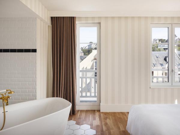 Grand Hôtel Perros-Guirec : photo 4 de la chambre suite