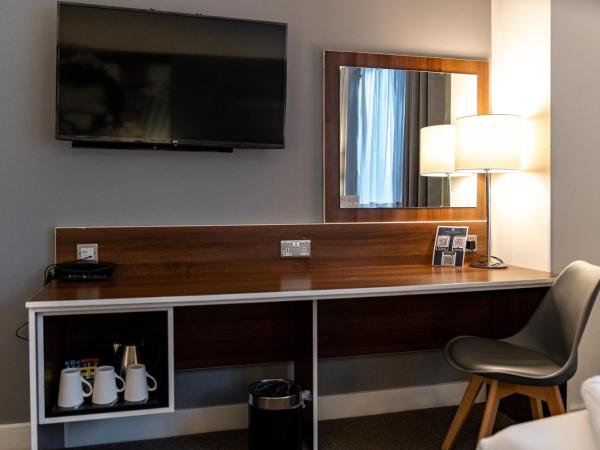 Heeton Concept Hotel - City Centre Liverpool : photo 1 de la chambre chambre lit king-size - accessible aux personnes à mobilité réduite