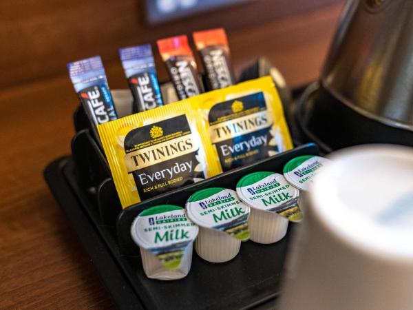 Heeton Concept Hotel - City Centre Liverpool : photo 8 de la chambre chambre lit king-size - accessible aux personnes à mobilité réduite