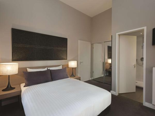 Adina Apartment Hotel Berlin Checkpoint Charlie : photo 6 de la chambre chambre familiale