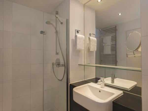 Adina Apartment Hotel Berlin Checkpoint Charlie : photo 7 de la chambre studio