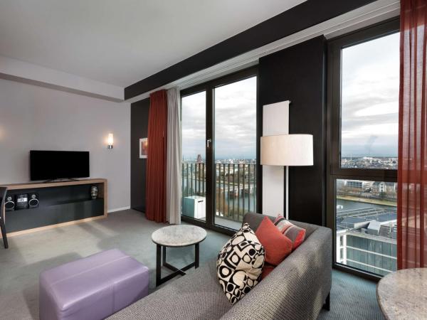 Adina Apartment Hotel Frankfurt Neue Oper : photo 4 de la chambre appartement une chambre