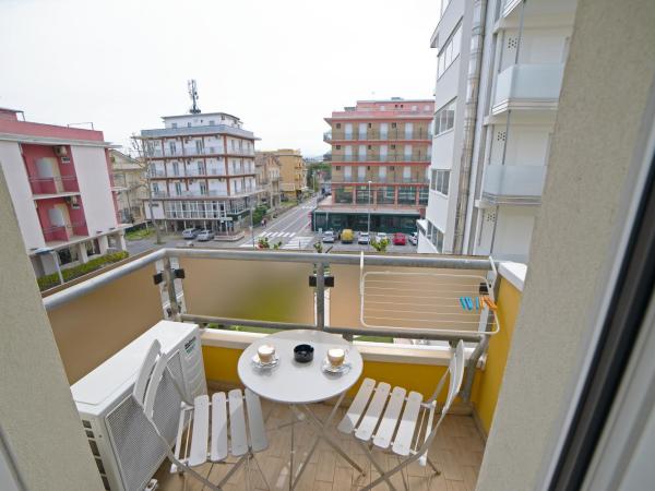 Hotel Ischia : photo 3 de la chambre chambre double deluxe avec balcon