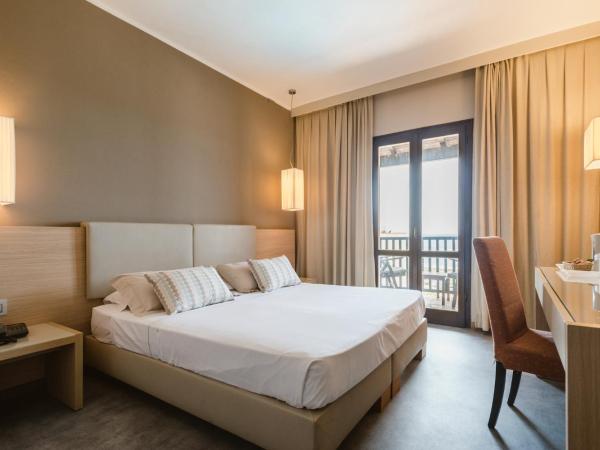 Hotel Calabona : photo 6 de la chambre chambre double supérieure - vue sur mer