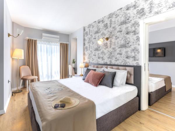 Niss Lara Hotel : photo 2 de la chambre chambre familiale communicante (4 personnes)