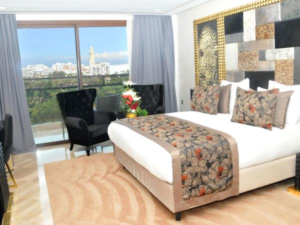 Suite Hotel Casa Diamond : photo 6 de la chambre suite privilège supérieure avec balcon