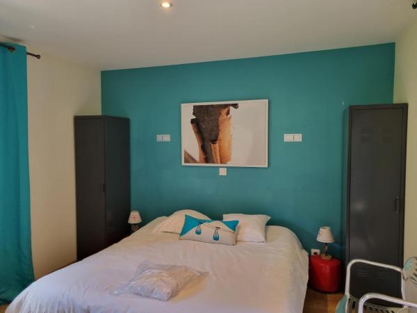 La Principauté de Comborciere : photo 1 de la chambre chambre deluxe double ou lits jumeaux