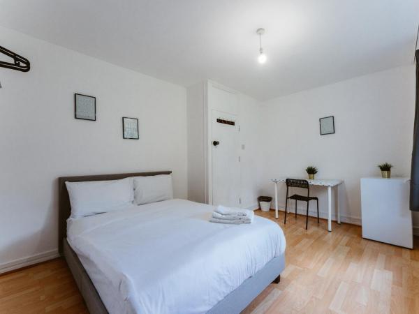 Holloway Road Double rooms - 5 : photo 4 de la chambre chambre double avec salle de bains commune