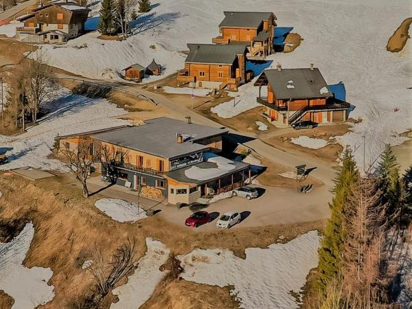 La Principauté de Comborciere : photo 4 de la chambre chambre deluxe double ou lits jumeaux