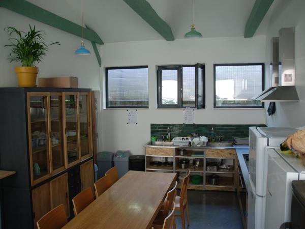 YASI Hostel : photo 3 de la chambre chambre double - vue sur jardin