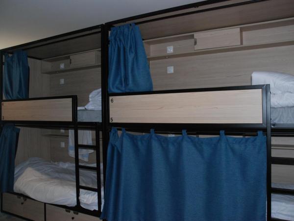 YASI Hostel : photo 4 de la chambre lit simple dans dortoir de 10 lits