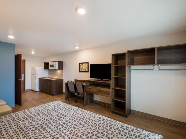 WoodSpring Suites Austin Central : photo 2 de la chambre chambre lit king-size standard - non-fumeurs