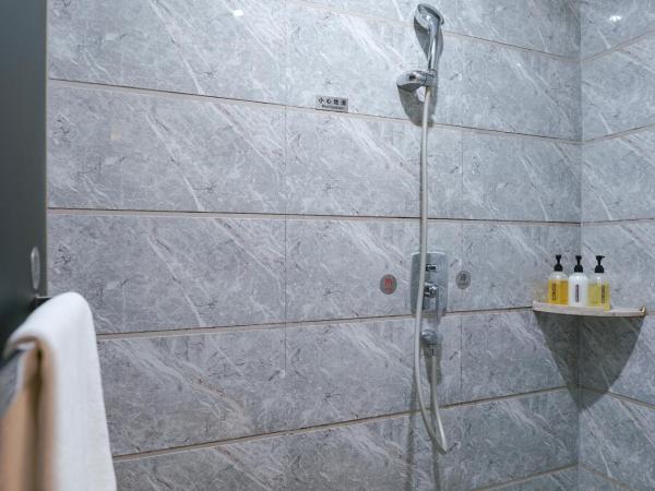 Paco Hotel Tiyuxilu Metro Guangzhou-Free Shuttle Bus for Canton Fair : photo 6 de la chambre chambre double supérieure sans fenêtre