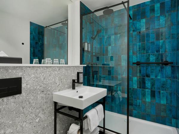 Waterford Marina Hotel : photo 4 de la chambre chambre triple (3 adultes ou 2 adultes + 1 enfant)