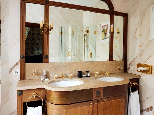 Château Gütsch : photo 1 de la chambre suite junior - vue sur lac