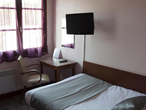 Le Pavillon Bleu Hotel Restaurant : photo 2 de la chambre chambre simple standard avec lit de 120 cm