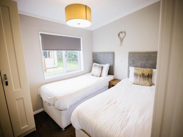 Ream Hills Holiday Park : photo 9 de la chambre maison de vacances pour 6 personnes avec bain à remous