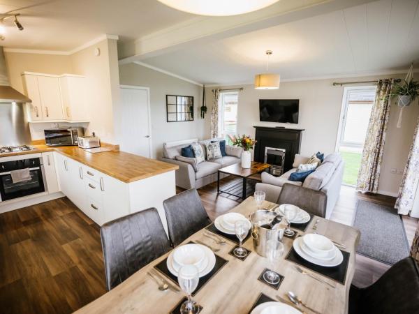 Ream Hills Holiday Park : photo 2 de la chambre maison de vacances pour 6 personnes avec bain à remous