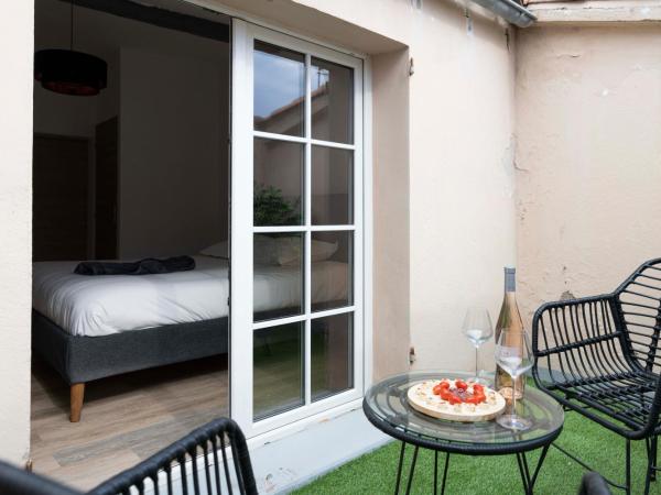 Villa Sibille - Plein centre de Saint-Tropez : photo 2 de la chambre chambre double avec balcon