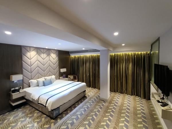 Hotel Highway Inn Andheri East : photo 2 de la chambre suite familiale