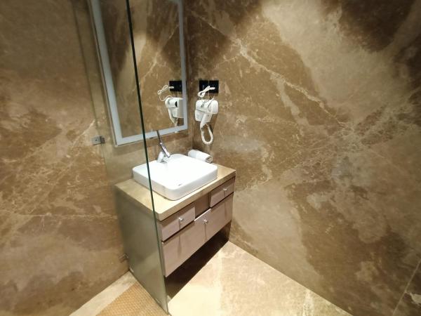 Hotel Highway Inn Andheri East : photo 5 de la chambre chambre double deluxe