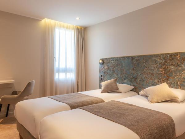 Hôtel d'Angleterre Rouen Centre Gare : photo 4 de la chambre chambre lits jumeaux avec douche