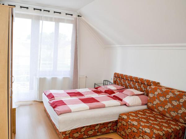 SovaApartman : photo 2 de la chambre chambre triple avec balcon