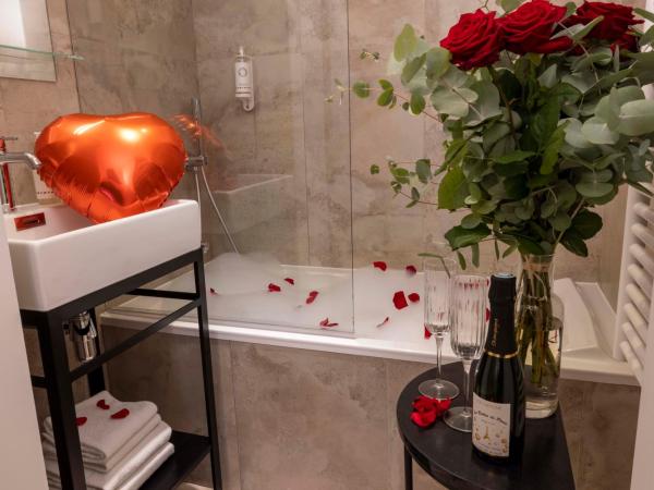 Grand Hôtel Lévêque : photo 6 de la chambre suite prestige