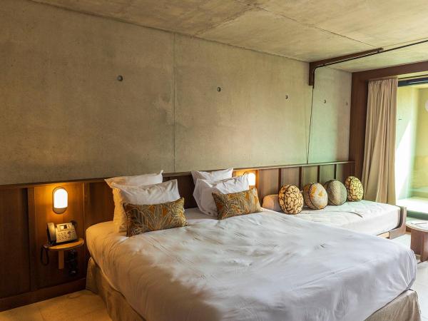 Hôtel Spa & Restaurant - Son de Mar : photo 7 de la chambre chambre deluxe avec loggia - vue sur village