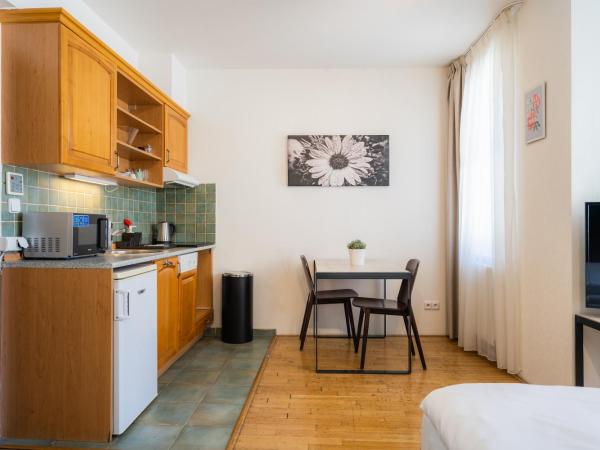 EA ApartHotel Melantrich : photo 10 de la chambre studio supérieur - 2 personnes