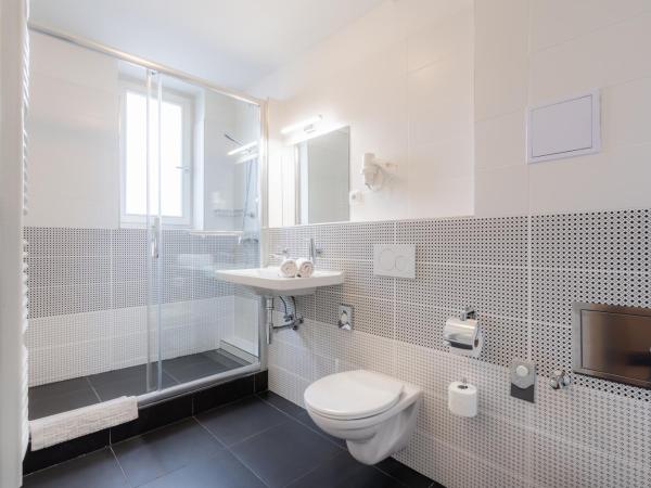 EA ApartHotel Melantrich : photo 5 de la chambre studio supérieur avec terrasse - 2 personnes