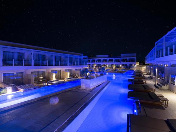 Insula Alba Resort & Spa (Adults Only) : photo 6 de la chambre chambre double classique avec piscine commune