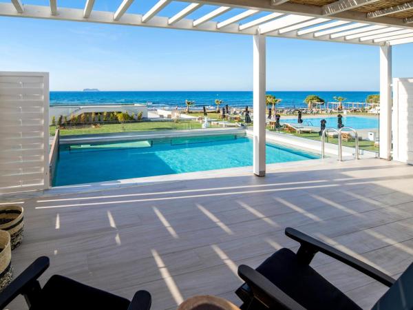 Insula Alba Resort & Spa (Adults Only) : photo 4 de la chambre suite avec piscine privée - vue sur mer