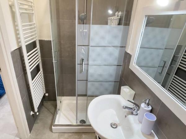 Tea House Alghero : photo 9 de la chambre chambre double avec salle de bains privative