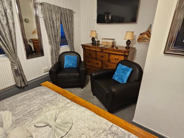 Kings Boutique Hotel : photo 10 de la chambre chambre lit king-size - vue sur mer