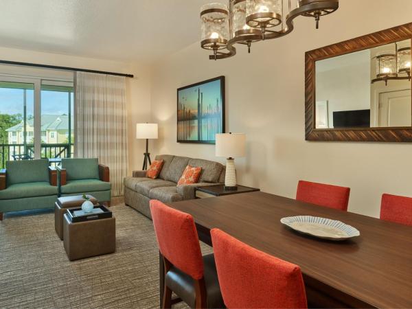 Sheraton Vistana Villages Resort Villas, I-Drive Orlando : photo 8 de la chambre villa 2 chambres avec balcon et baignoire spa - adaptée aux personnes malentendantes 2