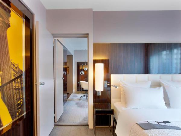 Le Méridien Etoile : photo 3 de la chambre suite senior 1 chambre lit king-size