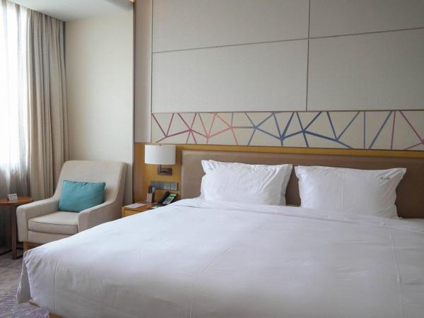 Holiday Inn Tianjin Xiqing, an IHG Hotel : photo 3 de la chambre chambre standard