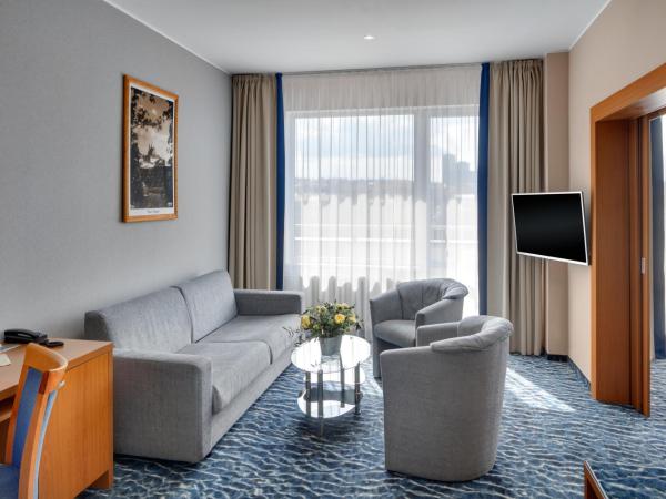 Avanti Hotel : photo 9 de la chambre appartement supérieur avec accès au centre relax public