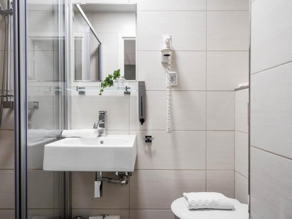 Hotel Point : photo 7 de la chambre chambre double budget sans fenêtre