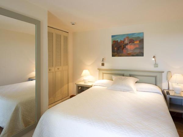 Le Jas de Gordes : photo 2 de la chambre chambre double - vue sur jardin